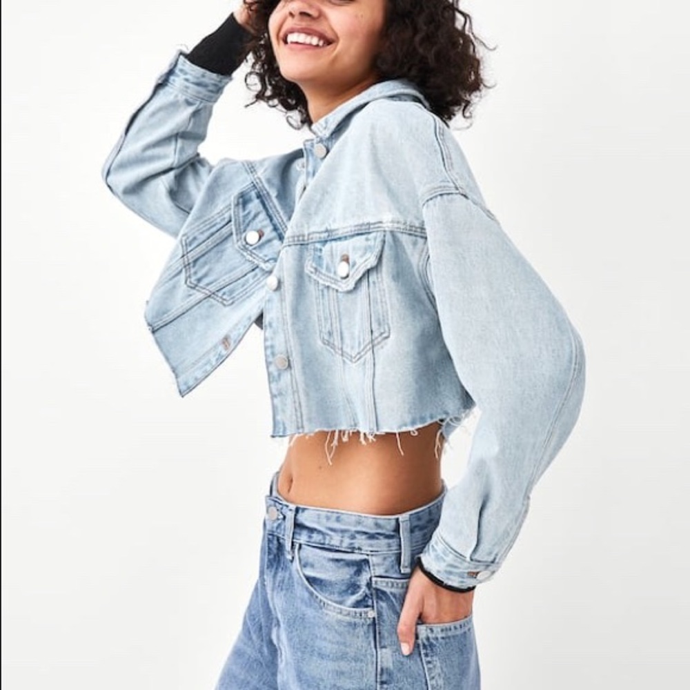 Cropped light wash denim jacket